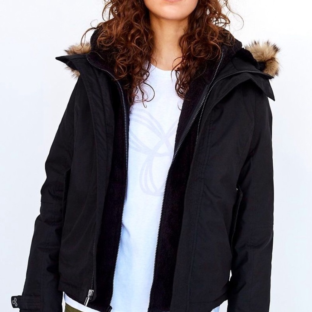 Aritizia TNA Y2K Black Snow Coat Winter Jacket Aurora Style